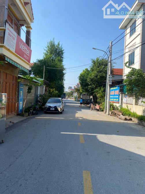 BÁN GẤP LÔ ĐẤT TRỤC CHÍNH KINH DOANH YÊN TRÌNH- VĨNH TƯỜNG 137,5M MT6M sđcc 3,xxtỷ rẻ nhất