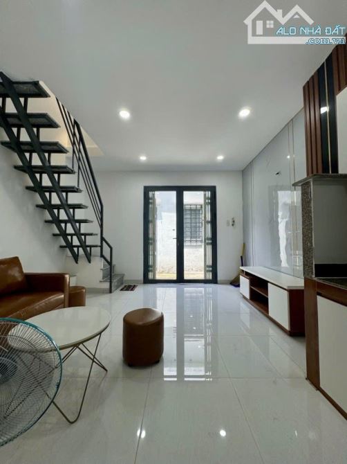 Nhà Vuông SHR 2 tầng 22m2 – Tân Thới Nhất 5 Quận 12