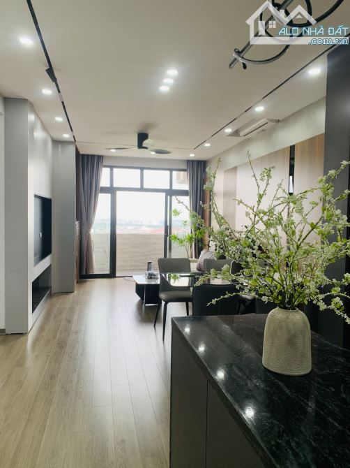 Căn Góc Ấm Cúng - Chung Cư Cao Cấp - Bình Vượng Quang Trung