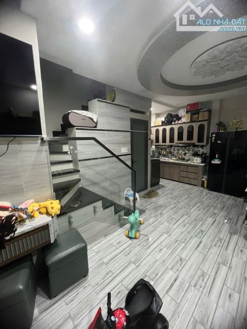 4,3 Tỷ- Bán nhà 2 tầng Hậu Giang, Quận 6- 49m2- 2 PN- sổ hồng