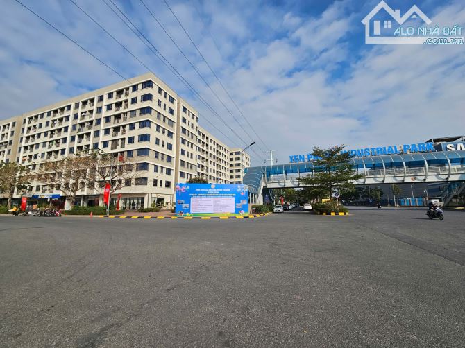 Bán Shophouse Ô Cách Yên Phong . dt 99m . mt 5,5m . hướng ĐN & TB . giá 7 tỷ