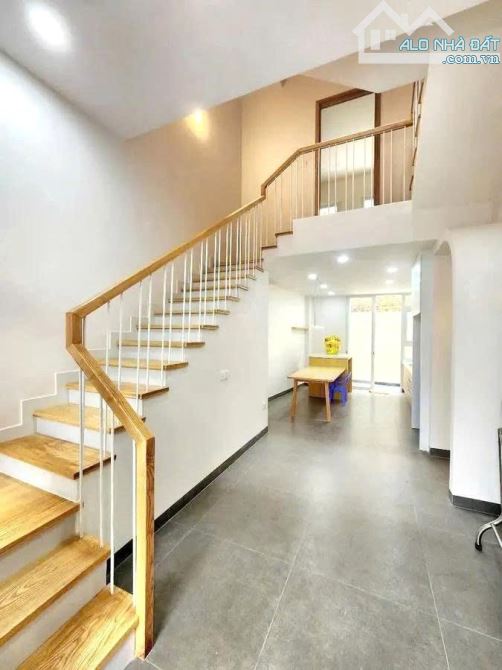 HẺM XE TẢI 7M – NHÀ 4 TẦNG KIÊN CỐ – 50M² VUÔNG VỨC – NGAY HƯƠNG LỘ 2 – GIÁP TÂN PHÚ – SỔ