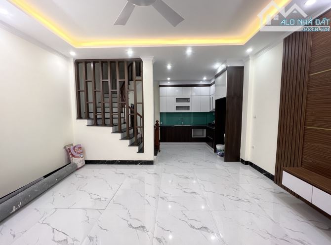 HOT NHẤT MINH KHAI! NHÀ 48M, 6 TẦNG, THANG MÁY – THU NHẬP 30TR/THÁNG – GIÁ CHỈ HƠN 10 TỶ!