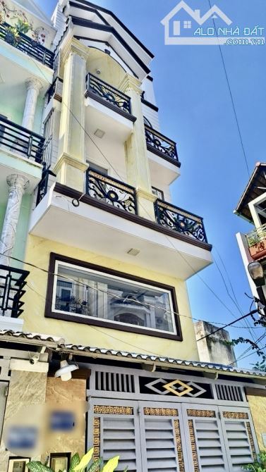 Bán nhà 6.8 tỷ, 65m², Quang Trung kế Emart, 5 tầng lô góc, hẻm xe hơi.