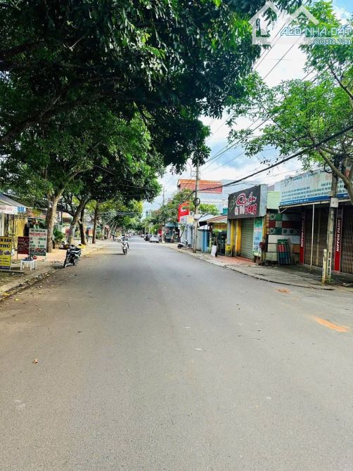 Lô đôi mặt tiền KD Nguyễn Hữu Thọ (10x26,6m)
