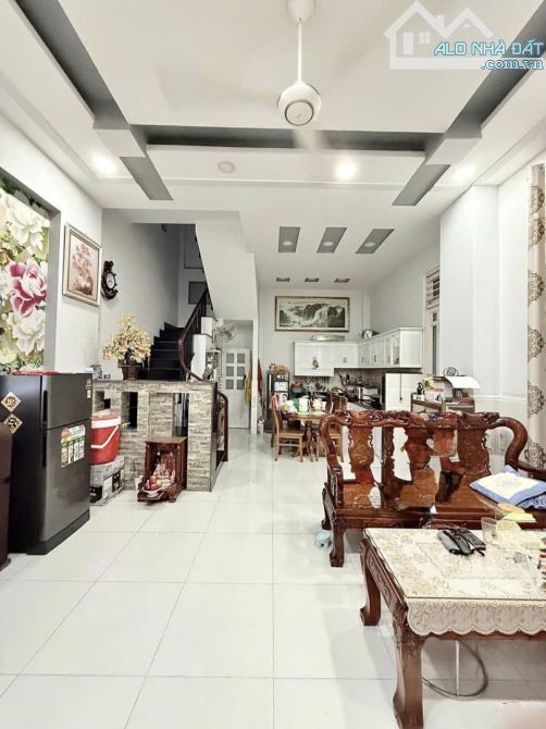 ⭐️⭐️ Nhà Vuông SHR 3 tầng HXH 141m2 – Thạnh Lộc 15 Quận 12