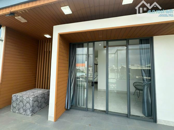 Bán gấp Biệt thự 300m2 P.Tân Phong, full thổ, 2ô tô, gần cây xăng 26, chỉ 8ty3