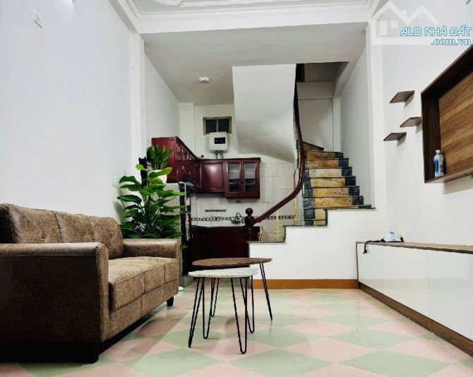 💥Nhà ĐẸP VIP Cầu Giấy 30m2 x 5 Tầng, NGÕ THÔNG gần Ô TÔ, Nhỉnh 8 Tỷ