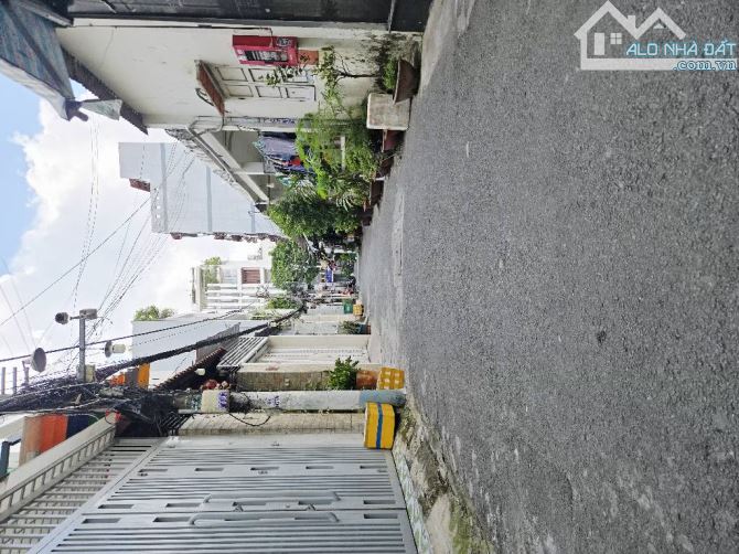 BÁN GẤP NHÀ HẺM XE HƠI VƯỜN LÀI , 76M2 , 4 x 19 , 3 TẦNG . GIÁ NHỈNH 8TỶ