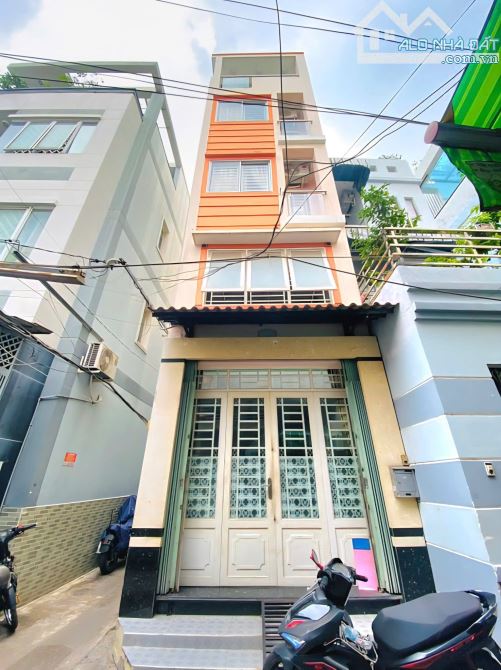 Cần bán nhà HXH 4m ngay Trần Đình Xu, Q1 - Giá 6tỷ250/40m2. Sổ hồng sẵn