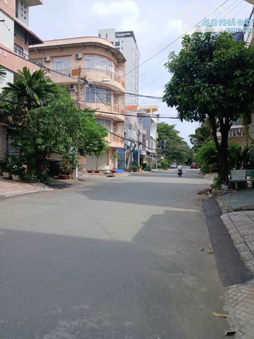 NHÀ ĐẸP 3 TẦNG -HÀ HUY GIÁP -PHƯỜNG THẠNH LỘC - Q12 - KHU BIỆT THỰ NAM LONG-dt 72m2(4×18)