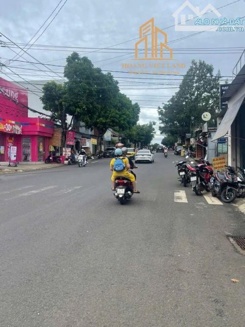🌻🌻🌻 Cần bán nhà mặt tiền Y Moan – Đoạn gần Phan Chu Trinh - vị trí cực Đẹp