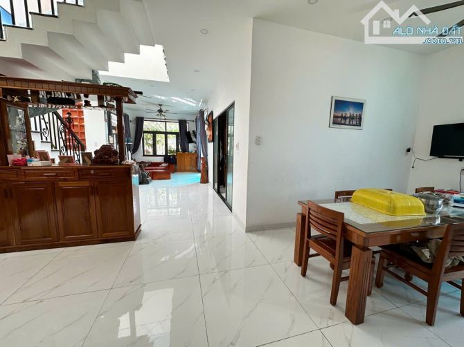 Căn góc 2 mặt tiền Bờ Đắp Vĩnh Hiệp dt 155m2 cách Cầu Dứa Phú Nông 300m