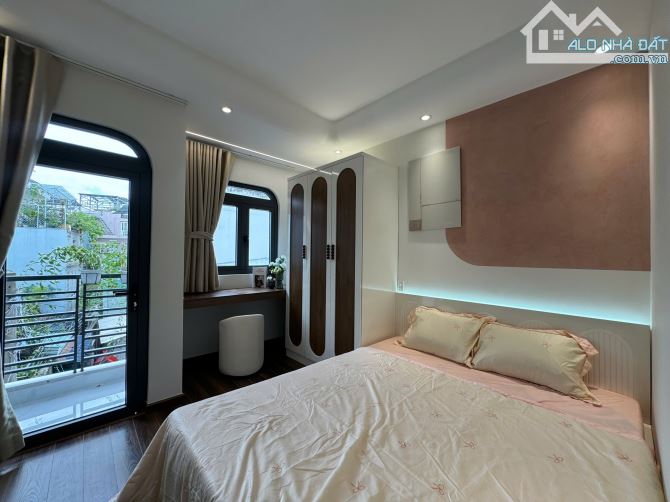 Nhà mới 100% Phan Tây Hồ - DT 3,3x12,5m - 3 lầu st - giá 7,58 tỷ TL