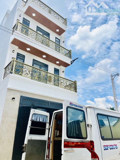 NHÀ MỚI 4 TẦNG ĐẸP LUNG LINH – NGAY CHỢ ĐẦU MỐI HÓC MÔN - NGUYỄN THỊ SÓC - 5x17M 6 TỶ HƠN