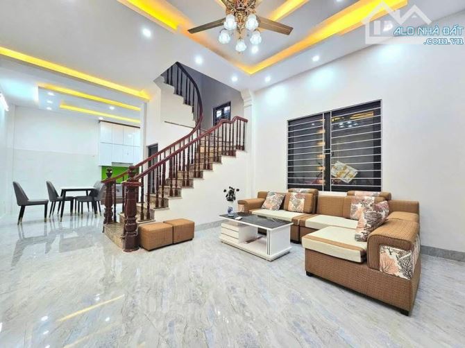 BÁN NHÀ RIÊNG 70m QUANG TIẾN ĐẠI MỖ Ô TÔ ĐỖ CỬA