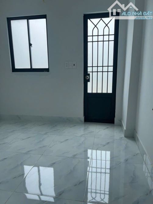 B.Á.N ĐẤT TẶNG NHÀ - NGUYỄN THỊ ĐỊNH - 105M2