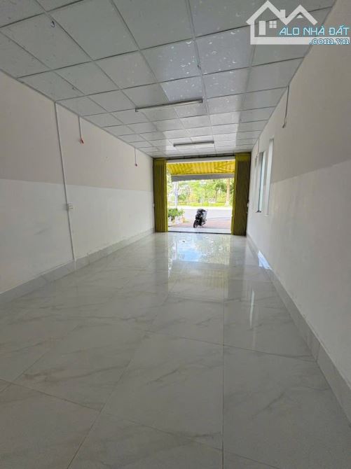 Cho thuê nhà mặt tiền đường bờ kè sông hậu gần nhà hàng lúa nếp giá dưới 10 triệu