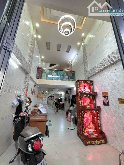 BÁN NHÀ 5 TẦNG MỚI XÂY ĐƯỜNG PHAN VĂN KHỎE P2 QUẬN 6 NGANG 4 DÀI 15 GIÁ 8,1TỶ TL