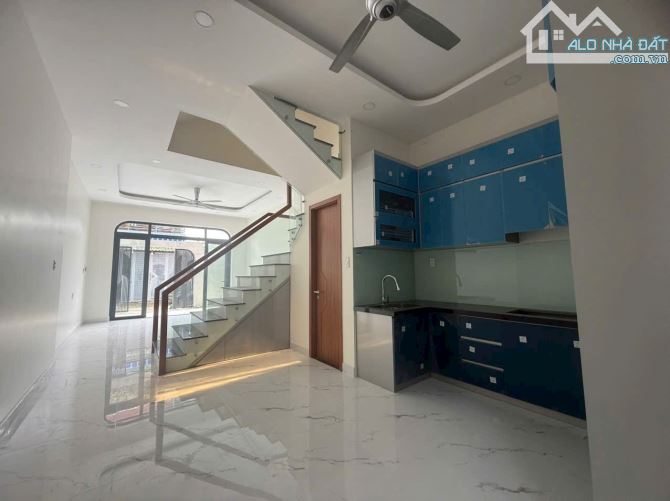 Chủ gửi bán gấp căn nhà mới 1tr2l+ sân thượng,dt 61m giá chỉ 5ty5 bớt lộc nằm cạnh Vinho .