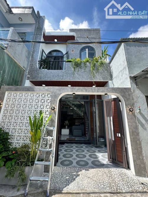 🏡 CƠ HỘI SỞ HỮU NGAY NHÀ ĐẸP 2 TẦNG – FULL NỘI THẤT – GIÁ TỐT TẠI HÒA KHÁNH, ĐÀ NẴNG 🏡 ✨