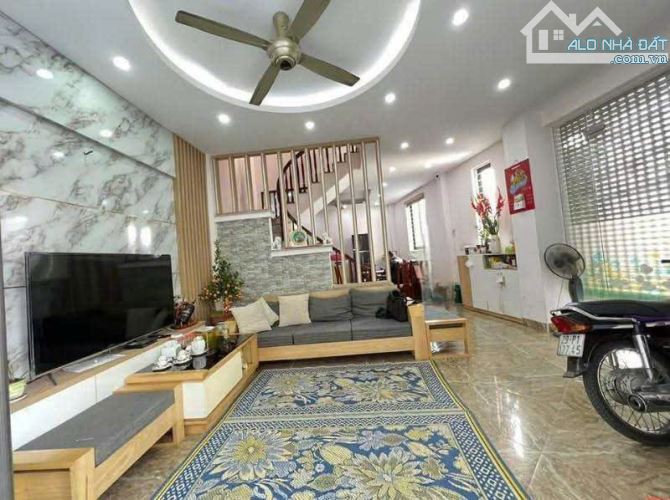 Bán Nhà Trần Cung, Bắc Từ Liêm 50m2 x 5 tầng, Lô Góc, chỉ 11,5 tỷ