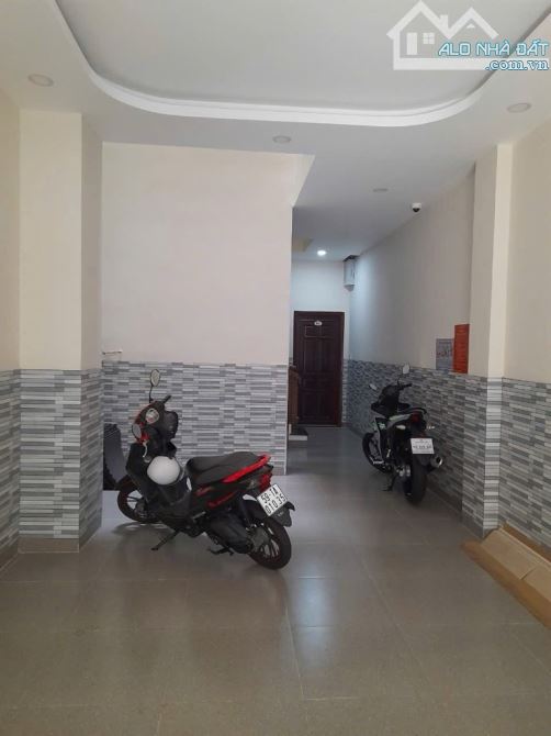 QUẬN 10 ĐƯỜNG TÔ HIẾN THÀNH 80M2 KC 5 TẦNG THANG MÁY 35TR/ TH CHỈ 16.5 TỶ