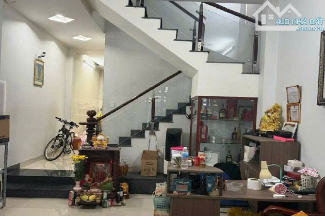 Bán nhà hẻm xe hơi Hà Huy Giáp, Quận 12, 80.9 m² (4.2m x 20m), 3 phòng - Giá 7.9 tỷ TL
