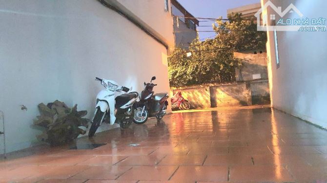 CHÍNH CHỦ. 5 TẦNG. 32M. 6,4 TỶ. FULL NỘI THẤT. ÔTÔ ĐỖ CỔNG. CHỈ 1 CĂN. PHƯƠNG CANH