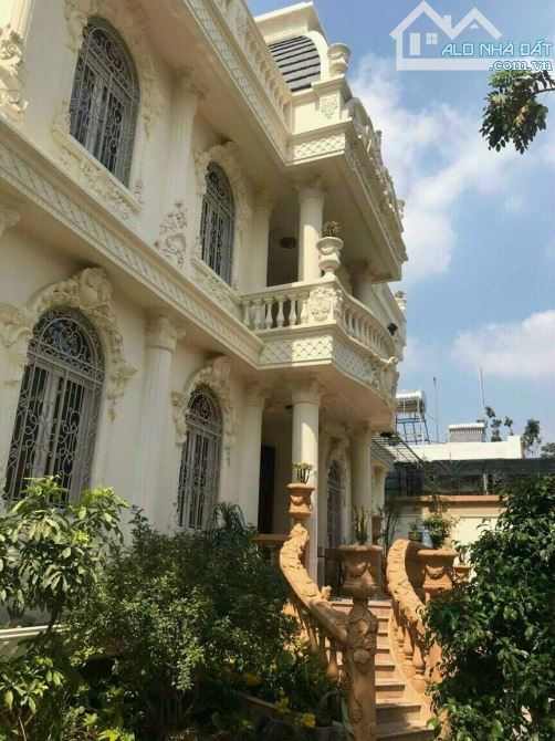 Bán nhà Biệt thự khu nội bộ Bà Hom, ngang 9m3 dài 13m, 3 lầu chỉ 15 tỷ, Q.6