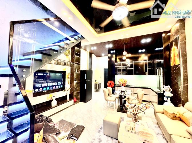 Bán nhà đẹp 3 tầng, kiệt đường Bàu Hạc 1, Vĩnh Trung, Thanh Khê. DT 54m2. Giá 5.45 tỷ
