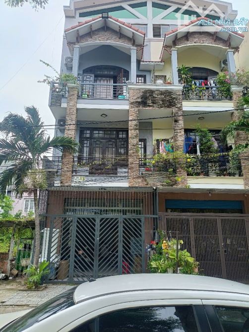 BÁN GẤP NHÀ MẶT TIỀN MỸ AN 16 - ĐANG CHO THUÊ 27 TRIỆU/ THÁNG - GIÁ 9,6 TỶ TL. GỌI HƯƠNG