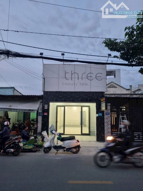 MẶT TIỀN CHỢ đường Huỳnh Thị Hai  KINH DOANH SẦM UẤT 4m x 23m  giá 7.85 tỷ