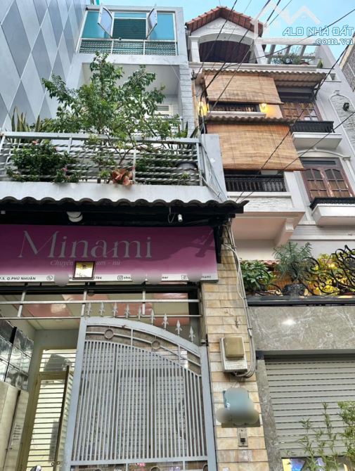 Nhà hẻm ô tô 8m Phú Nhuận, 4 phòng ngủ, sân thượng rộng, thương lượng tôtd