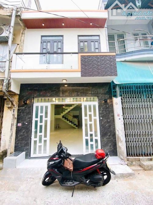 🏡NHÀ 1 TRÊT 1 LẦU NGAY TRUNG TÂM Q8 GIÁ CHỈ  2TỶ1 - KHU DÂN CƯ HIỆN HỮA THOÁNG MÁT