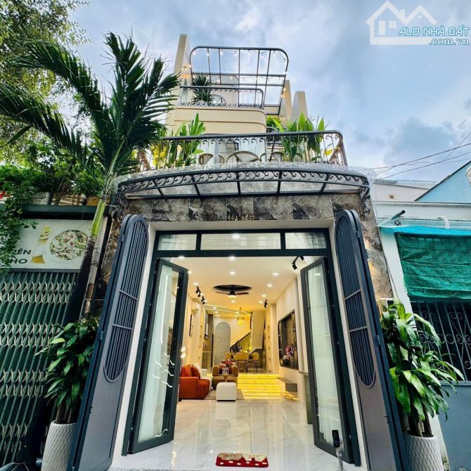 Bán nhà 64m2 Nguyễn Văn Quá,Q12 xây 3 tầng giá 2tỷ150.Gần công viên Cây Sộp.Hẻm 8m.Sẵn sổ