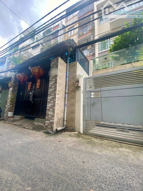 Bán nhà MT Q.4 - Ngang gần 5m, CN 62m² - 5 Tầng BTCT - Nhỉnh 10 Tỷ