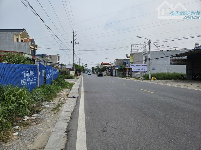 Chuyển nhượng lô đất đẹp, kinh doanh buôn bán tốt, giá mềm mặt đường 351