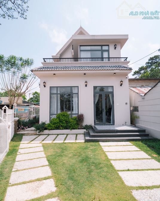 Bán biệt thự triệu đô nằm ngay trung tâm cách Hồ Xuân Hương chỉ 100m