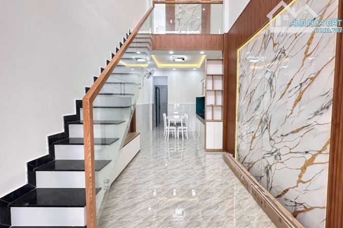 Bán nhà hẻm xe hơi, Thới An 13, Quận 12, 40.9 m² (3.1m x 14m), 2 phòng - Giá 3.88 tỷ TL