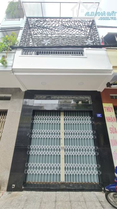 nhà 2 tầng nhà mặt tiền đường trần nguyên hãn nha trang