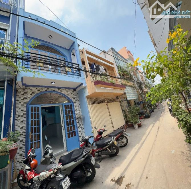 CƯ XÁ PHÚ LÂM A -2 TẦNG -P.12- Q.6- DT:38 M2- 4 TỶ 9