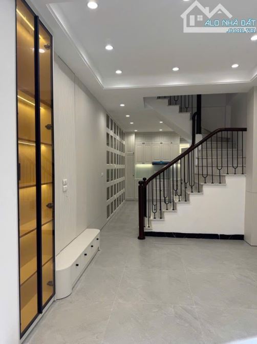 Nhà Mới 7 Ngủ đẹp,Dòng Tiền 300Tr/Năm, Gần Trường 3 Cấp, 5 Tầng,Đông Thiên Chính Chủ 6.9Tỷ