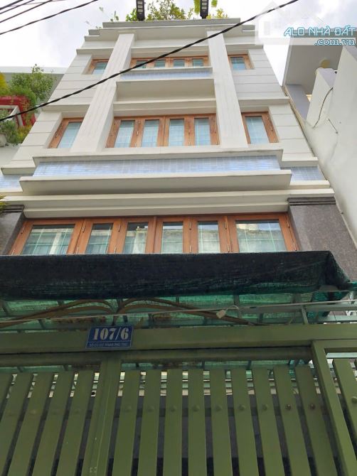 Bán nhà khu Bàu Cát  DT 5m x 17m,  P. 11 Q. Tân Bình,giá 11.5 tỷ TL