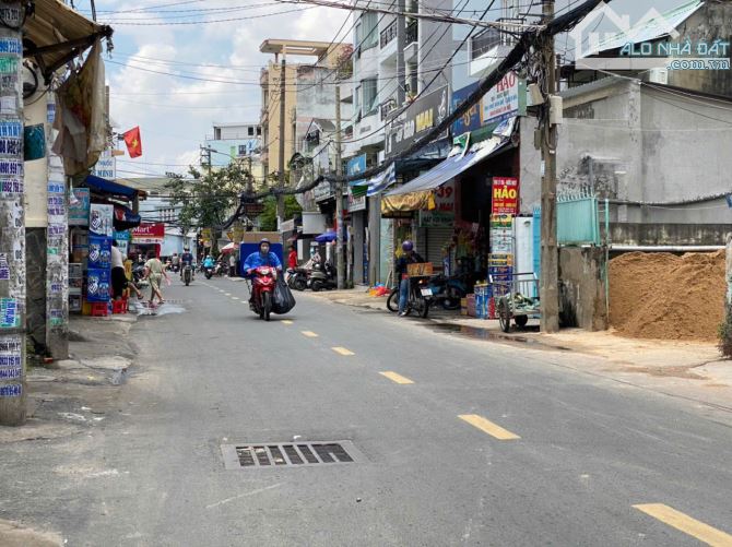 Bán Nhà MT Nguyên Hồng P.11 Bình Thạnh, DT 10.2x50m nở hậu 16m CN 556m² giá 85 tỷ