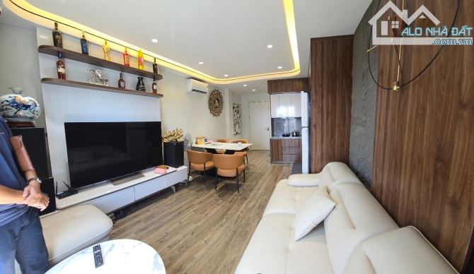 Chính chủ bán nhà Văn La- phân lô thang máy - KD đỉnh giá 14,5 tỷ