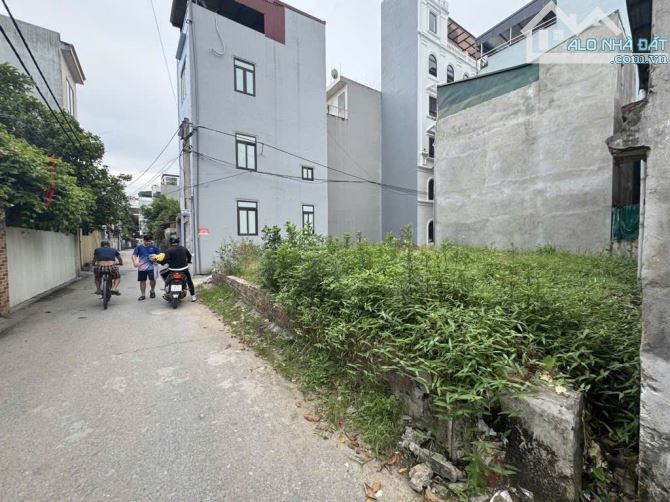 Bán đất phúc lợi, 60m2 oto tránh, lô góc cực đẹp