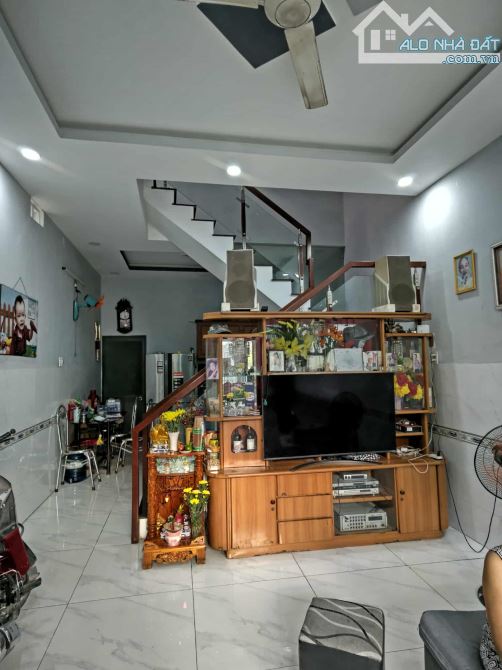 Bán nhà HXT Trung Mỹ-Tân Xuân , Hóc Môn DT 316 m2 .Giá chỉ  9.3 tỷ (TL)
