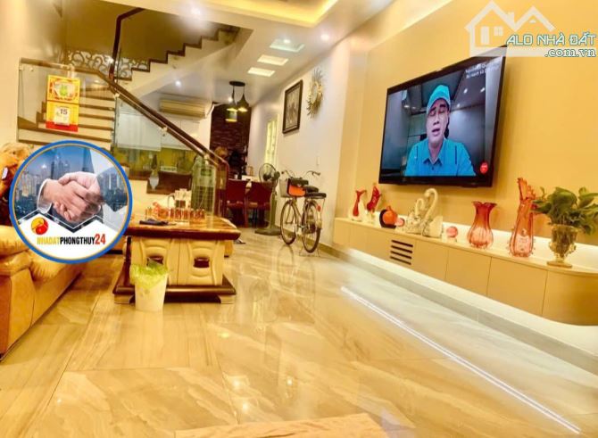 Bán nhà Phố Trung tâm Hoàng Văn Thụ , p Hoàng Văn Thụ, Hồng Bàng. 50m², 4 tầng, giá 5,2 tỷ