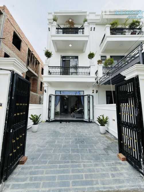 🏠🏠NHÀ 3 TẦNG KIỆT OTO TÂY TRÌ NHƠN GẦN TRƯỜNG HỌC, TP HUẾ